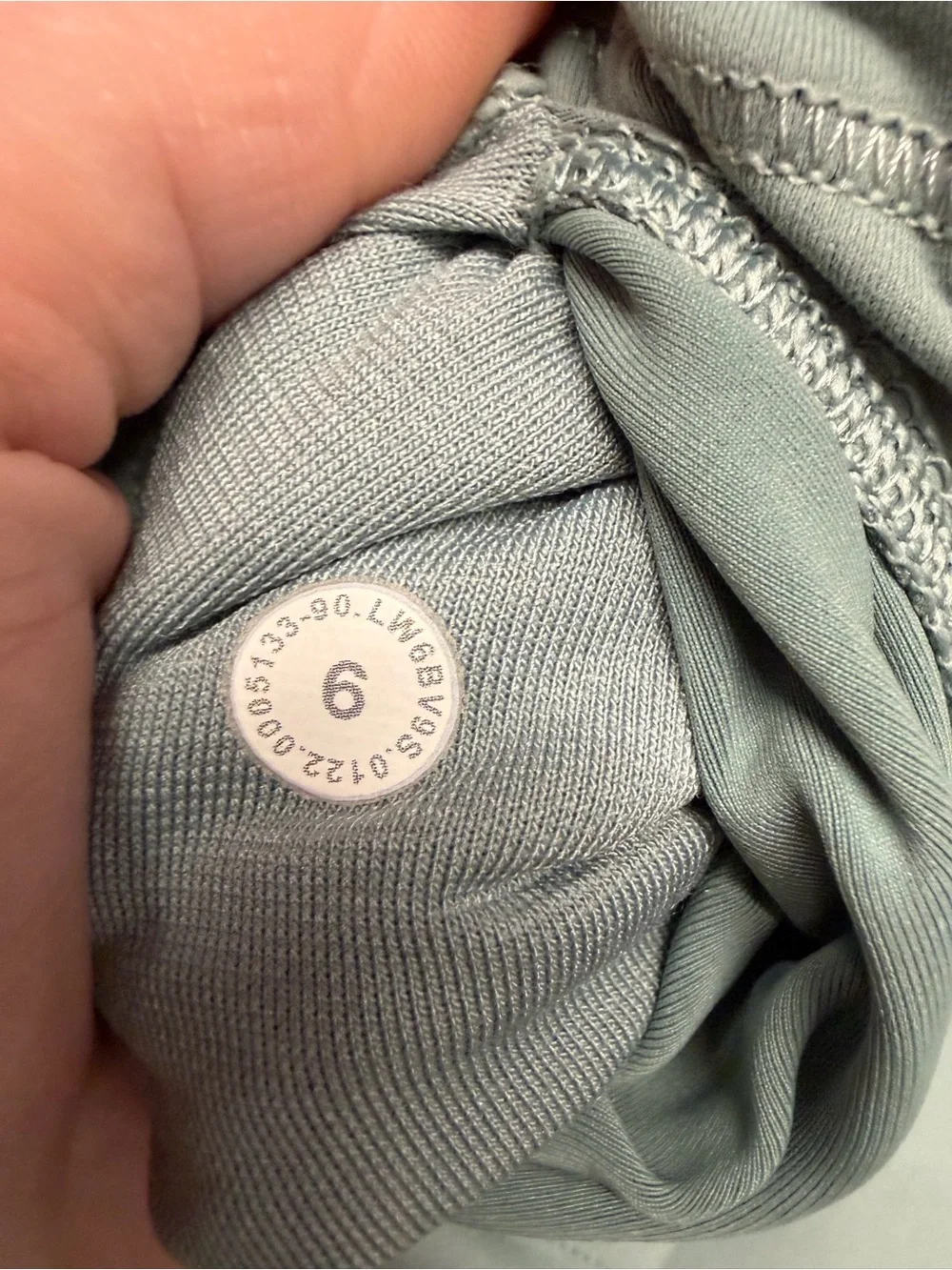 336. Lululemon Wunder Train Contour Fit High-Rise Crop 23